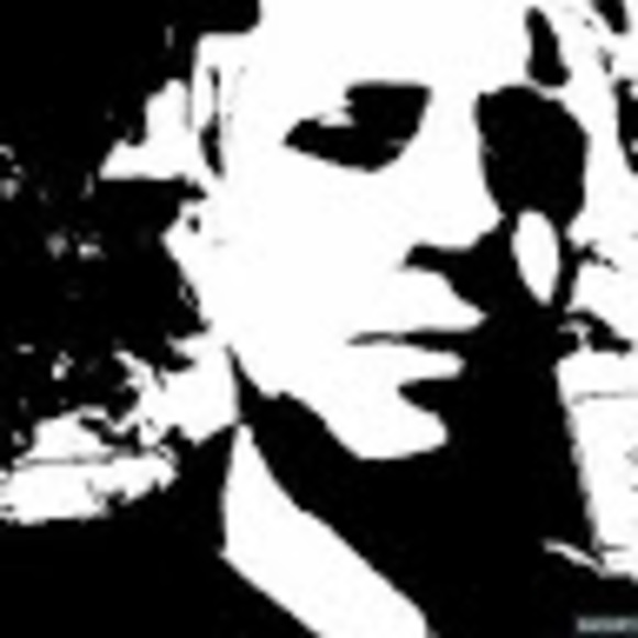 levitaylone1